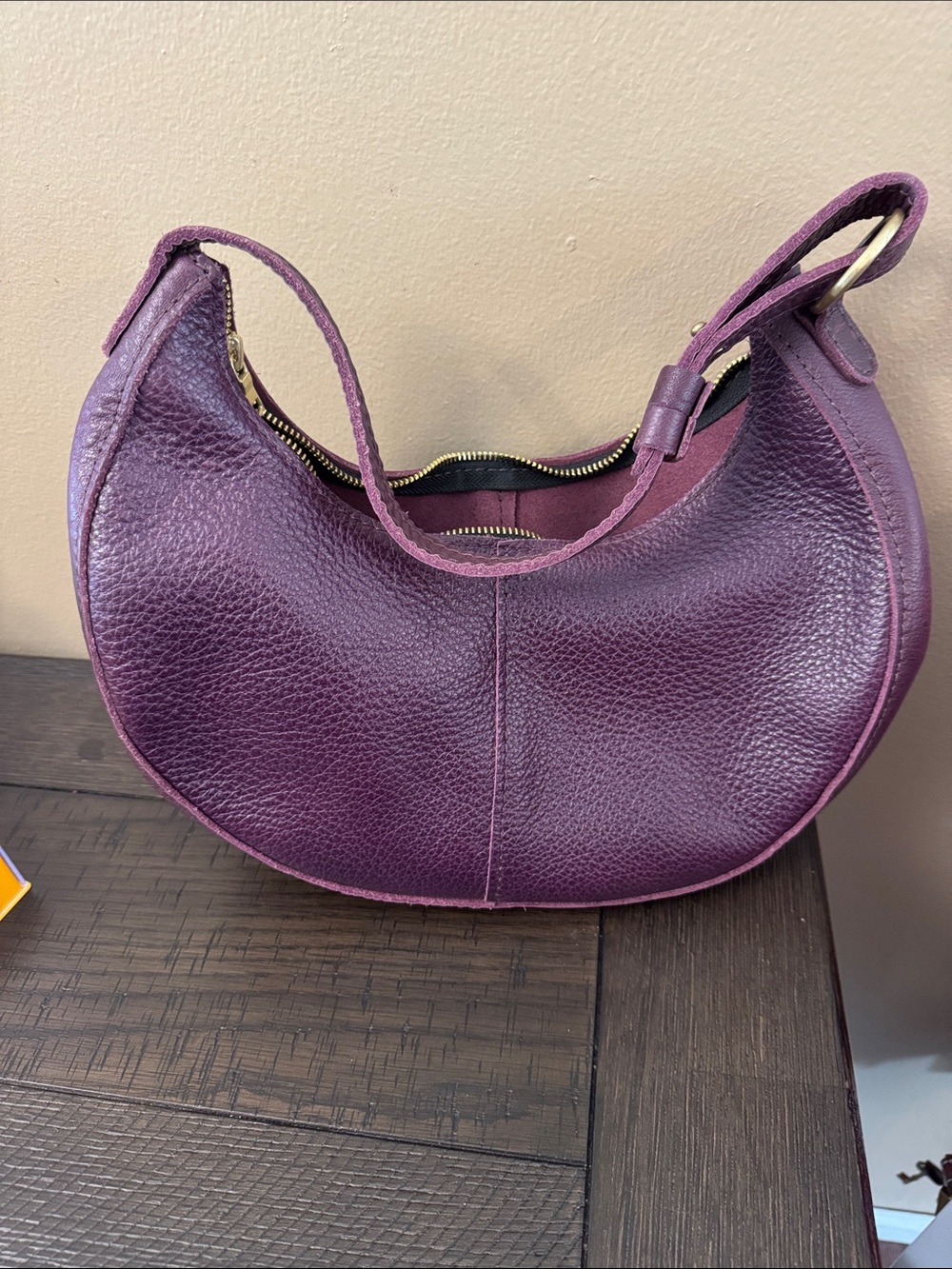 Portland Leather Plum Crescent Shoulder Bag. Classic size - Picture 2 of 6